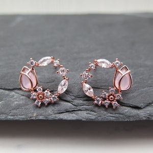 Wreath stud earrings - rose gold tulip flower - rose gold plated glitter crystals, clear pink / wedding / great gift / spring / love / boho