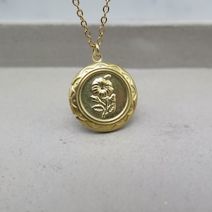 Vintage style locket small - flower in frame - stainless steel chain gold plated retro look necklace gift jewelry photo memory love blossom