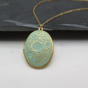 Flowers Vintage Style Medallion Gold Plated With Antique Patina Turquoise Blue Green - Stainless Steel Chain / Retro / Gift for a Photo Reminder