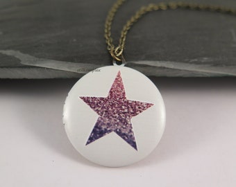 Locket necklace - star with gradient - red, pink, blue, purple, white background 3D bronze