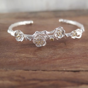 Silver-plated romantic bangle - flowers on the branch - partially gold-plated / bracelet / love / flowers / flower decorations / gift / adjustable
