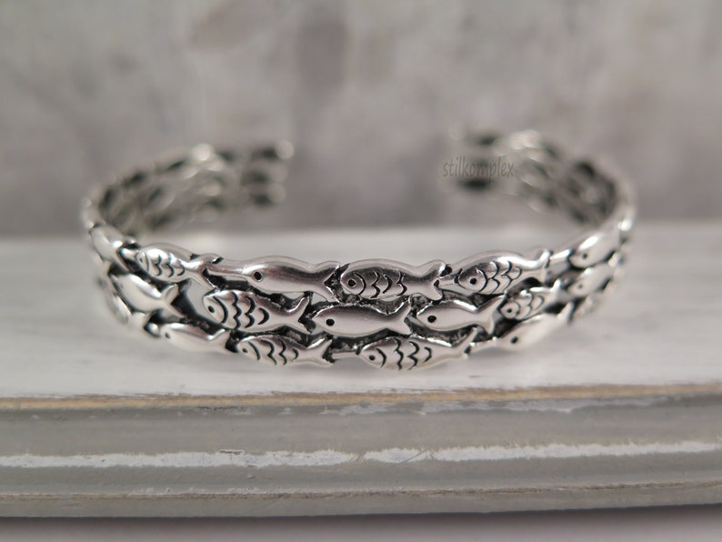 Bangle school of fish silver plated fish bracelet antique blackened animal jewelry cuff retro sea style maritime jewelry sea lovers love image 4