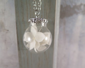 Große Glaskugel Kette - echte Hortensie weiss - Halskette silberfarben Blumen getrocknet Blütenkette Blatt Natur Liebe Schmuck Geschenk Glas