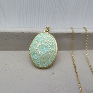 Flower vintage style medallion gold plated with antique patina turquoise blue green stainless steel chain / retro / gift for a photo memory image 5