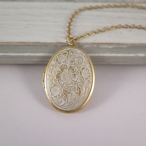 BESTSELLER Flower Vintage Style Locket Gold Plated Patina Antique White Stainless Steel Chain Gift Photo Memory Wedding Love Spring image 9