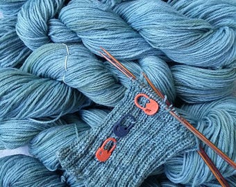 Merino wool with nylon - plant dyeing/ hand dyeing/ solar dyeing