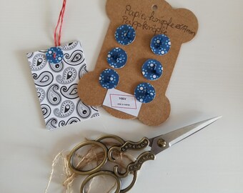 Cardboard buttons - blue/ 17 cm