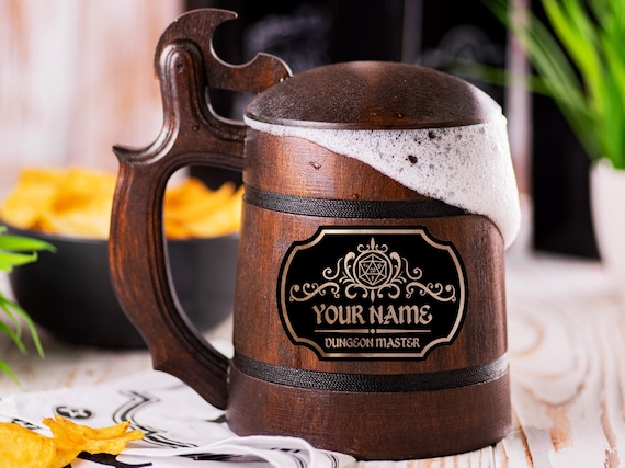 Dungeon Master Beer Mug With Lid, Personalized Dungeons and Dragon Tankard, Groomsman DnD Stein