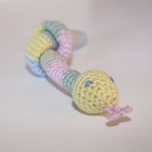 Amigurumi snake with keychain