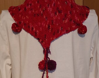 Triangular scarf with pompoms for children