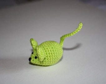 Amigurumi Mini Maus mit Schlüsselanhänger