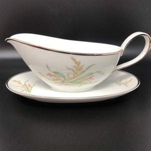 Lakme Gravy Boat with Underplate The Lakme by Hutschenreuther 1950s German Bavaria China The Lakme Gravy Boat Yellow Pink Wheat 1950
