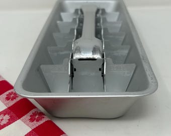 Vintage 1950s Aluminum Ice Cube Tray with Lift Handle