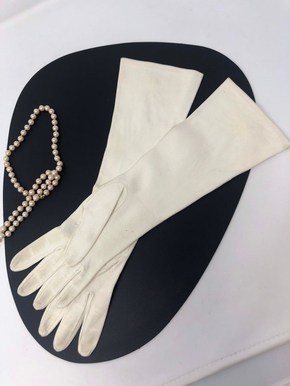 Evening Gloves 1960s Dressy White Kidskin Suede 3/4 L… Gem