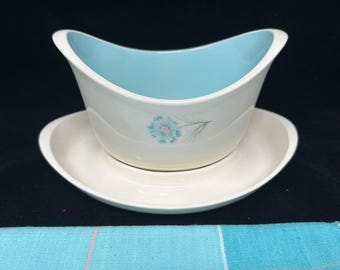 Taylor Smith and Taylor Boutonniere Open Sauce Boat and Underplate, Mid-Century