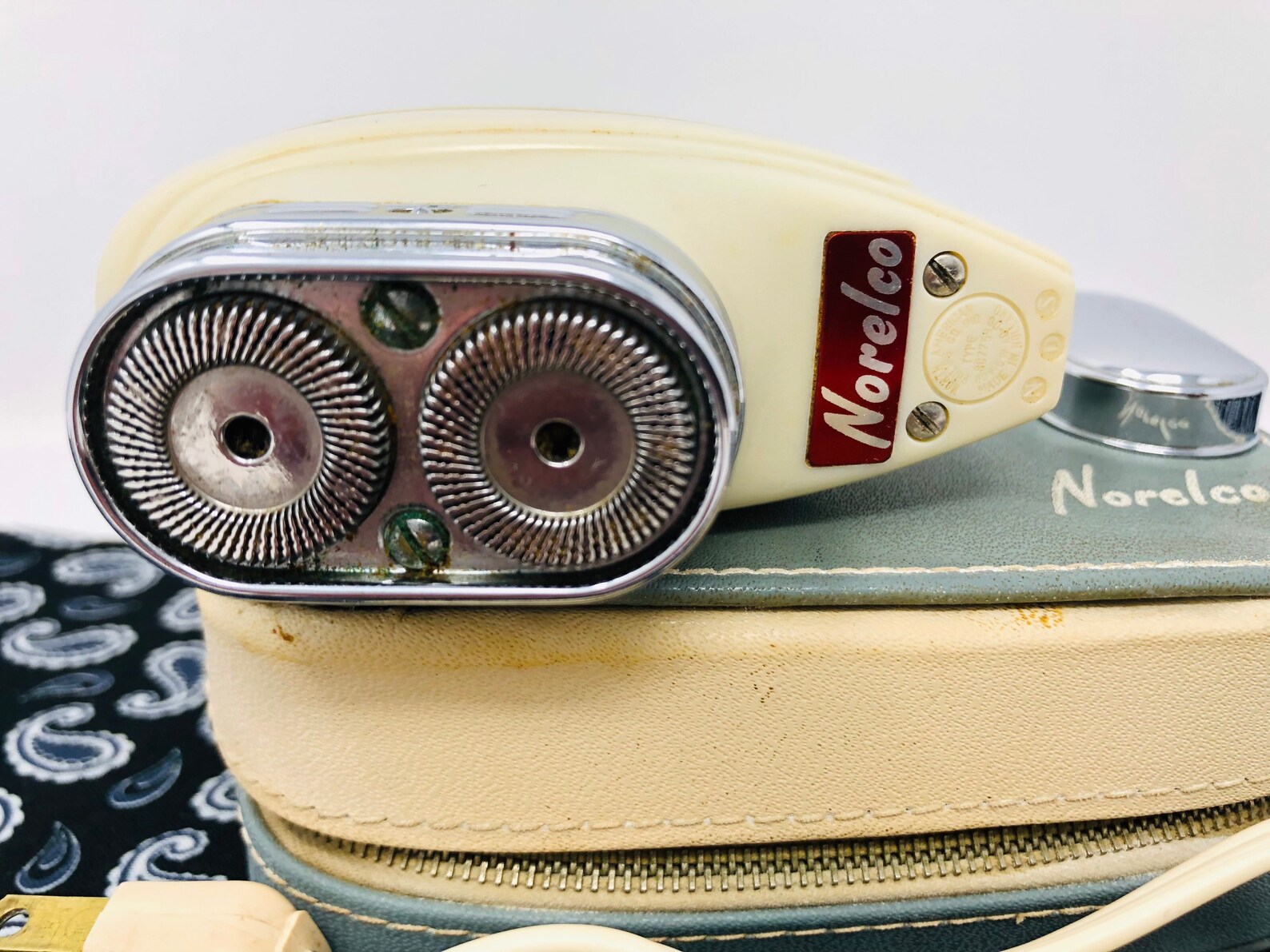 Norelco Electric Shaver 1950s Model 8C7759 Made in Holland Etsy
