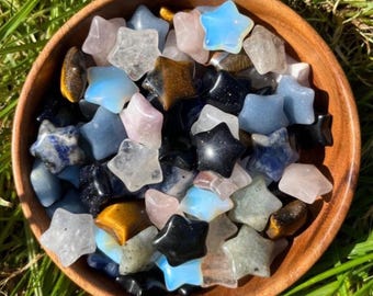 Mini Crystal Star: Natural Gemstone Pocket Stone, Healing Crystals (15mm)