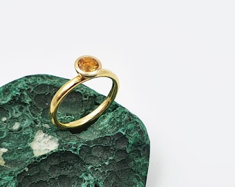 Gold ring with citrine