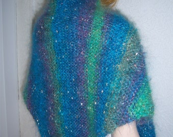 Triangular cloth blue tones-cuddly warm and soft-high mohair content