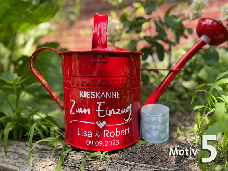 Money gift gravel can for weddings and other occasions watering can in red image 5