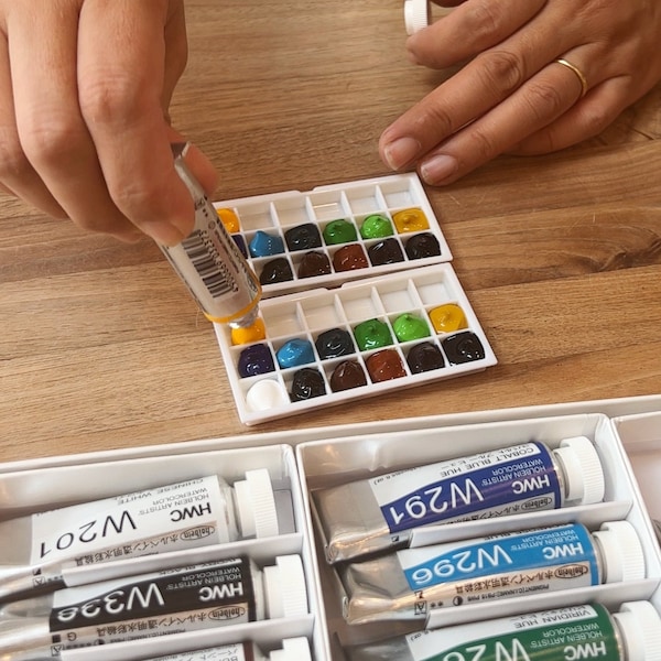 16/18/24 Holbein Artists' Watercolor Travel set colors Sample Set