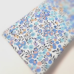 Porta libretto degli assegni, custodia per libretto degli assegni, custodia per libretto degli assegni floreale celeste Liberty Wiltshire, regalo da donna, regalo di San Valentino
