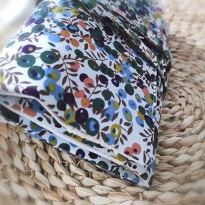 Portagioie da viaggio Liberty Wiltshire con motivo floreale verde, personalizzabile, idea regalo di Natale