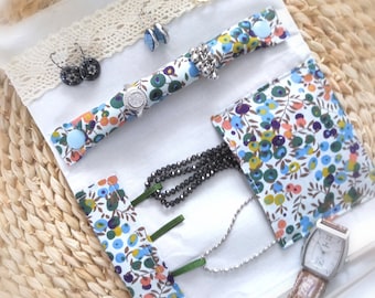 Anpassbare grüne Blumen-Reise-Schmucktasche mit Liberty-Wiltshire-Muster, Geschenkidee zum Muttertag