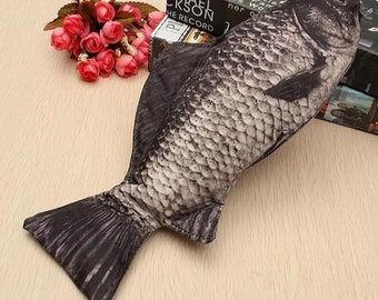 Astuccio Porta Matite A Forma Di Pesce CATOR - 12,5x28 Cm, Imbottito In Schiuma, Cerniera, Colore Ciano, Divertente E Capiente