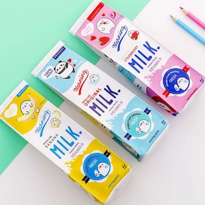 1 st creatieve melkfles etui, Koreaanse briefpapier tas, pennenetui aardbeienmelk, schattig etui, etui studentencadeau, feestartikelen