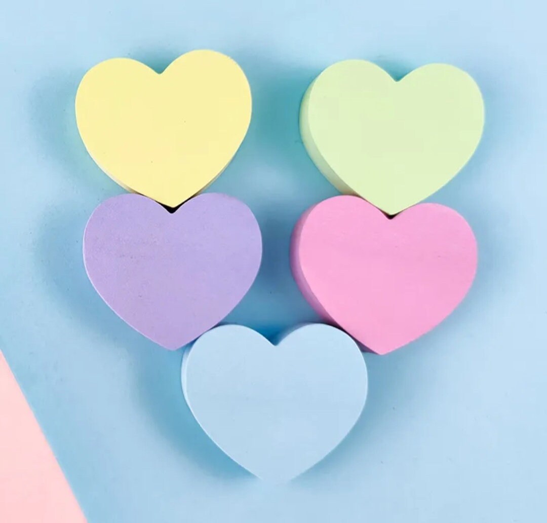 Post it Notes Super Sticky Die Cut Heart Shape 300 Total Notes