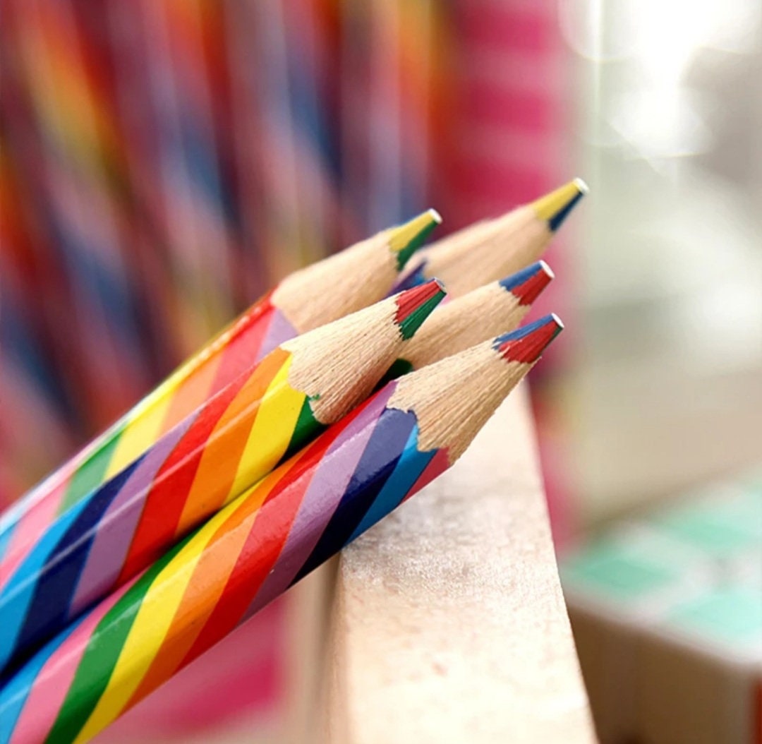 8 Stück Regenbogen Buntstifte 4in1 - Holzstifte Mit Rot/Gelb/Blau/Grün Mine, Für Zeichnen & Malen, Erwachsene & Kinder