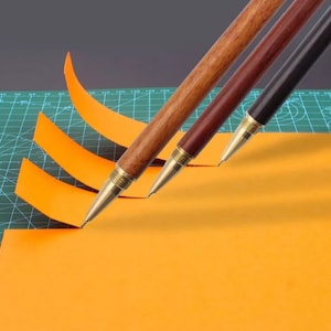 1pc Pen Shaped Random Paper Cutter