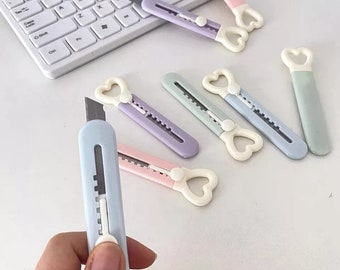 1pc Cute Mini Love Heart Utility Knife, Paper Cutter, Art Knife, Box Cutter, School, Office Supply, Cutting Tool, Student Stationery, Gift