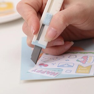 1 minicuchillo multiusos, cortador de papel, minicuchillo multiusos portátil, para álbumes de recortes, útiles escolares, abrecartas, material de papelería