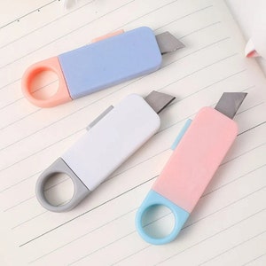 1 cuchillo multiusos con forma de disco flash mini USB, cuchillo multiusos portátil creativo, cortador de papel, cortador de cajas, material de oficina escolar, cuchillo