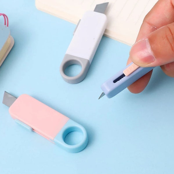 1pc Mini USB Flash Disk Shape Utility Knife, Creative Portable Utility Knife, Paper Cutter, Box Cutter, School Office Stationery, Knife