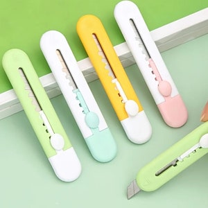 Minicuchillo multiusos, portátil, de arte, herramienta de corte, abrecartas, cúter, para uso escolar y de oficina.