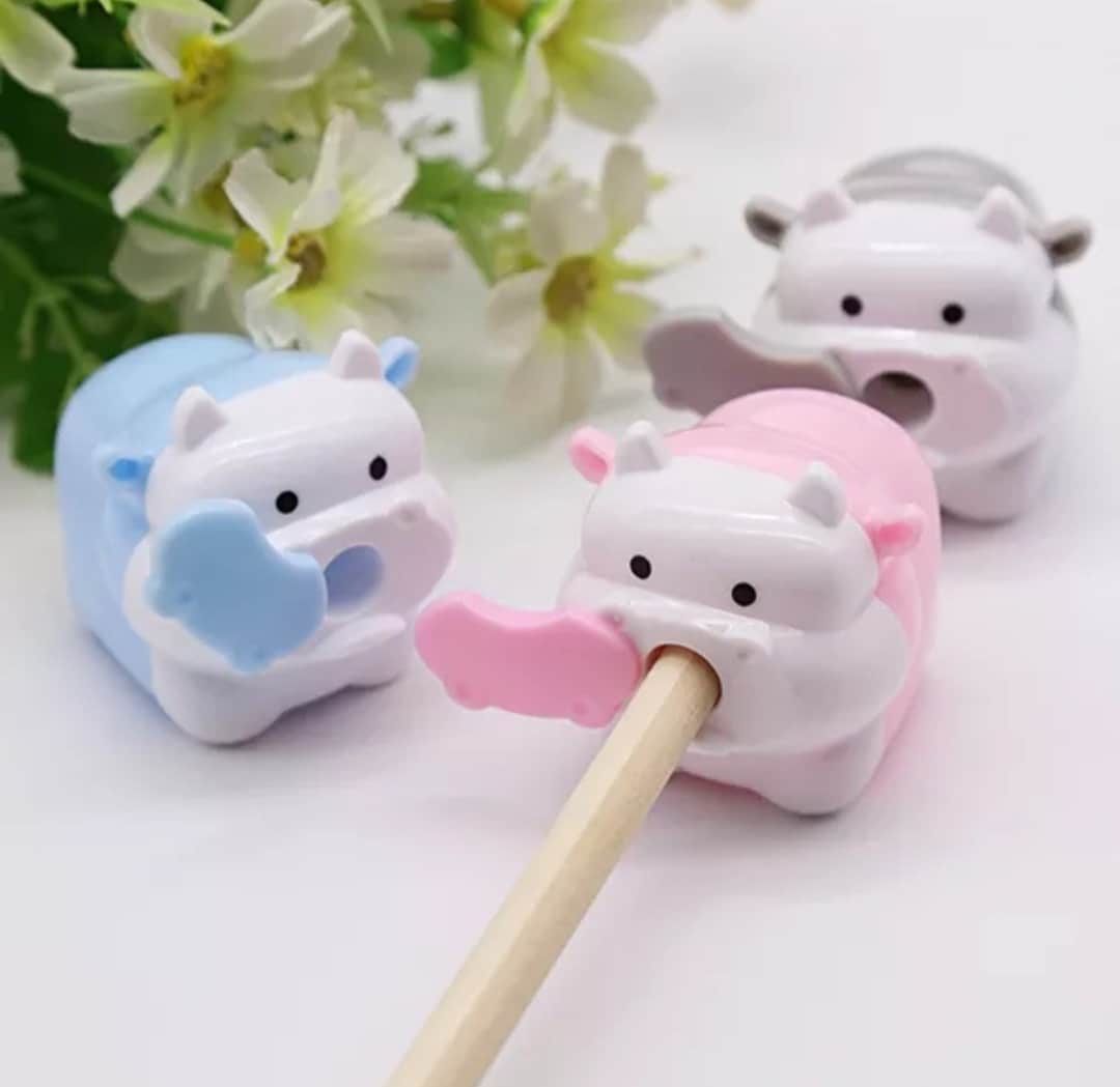  Cute Dolphin Pattern Pencil Sharpener with