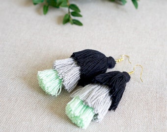 Green summer earrings, Simple everyday earrings, Fringe earrings, Tassle earrings, Dangle drop earrings, Colourful earrings, Boho earrings