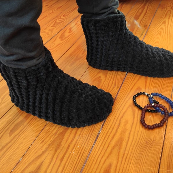 indoor man slippers, gifts for him, Crochet hand knit mens slipper, Wool Man Shoes, Cozy Warm house Man socks, Man slipper boots with soles