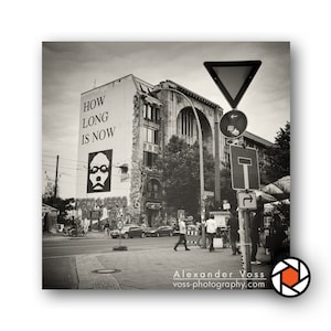 Berlin on wood - The original Berligram with a white border - Small mini pictures to design and give as gifts - Analog photography black and white