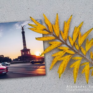 Berlin Bild auf Holz Foto Siegessäule mit Trabant 10 x 10cm Das original Berligram mit weißem Rand Perfektes Mitbringsel und Souvenir Bild 5