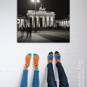 Leinwandbild Berlin Brandenburger Tor Stilvolle Schwarz Weiß Fotografie Wandbild fertig zum Aufhängen Fotokunst direkt vom Künstler Bild 2