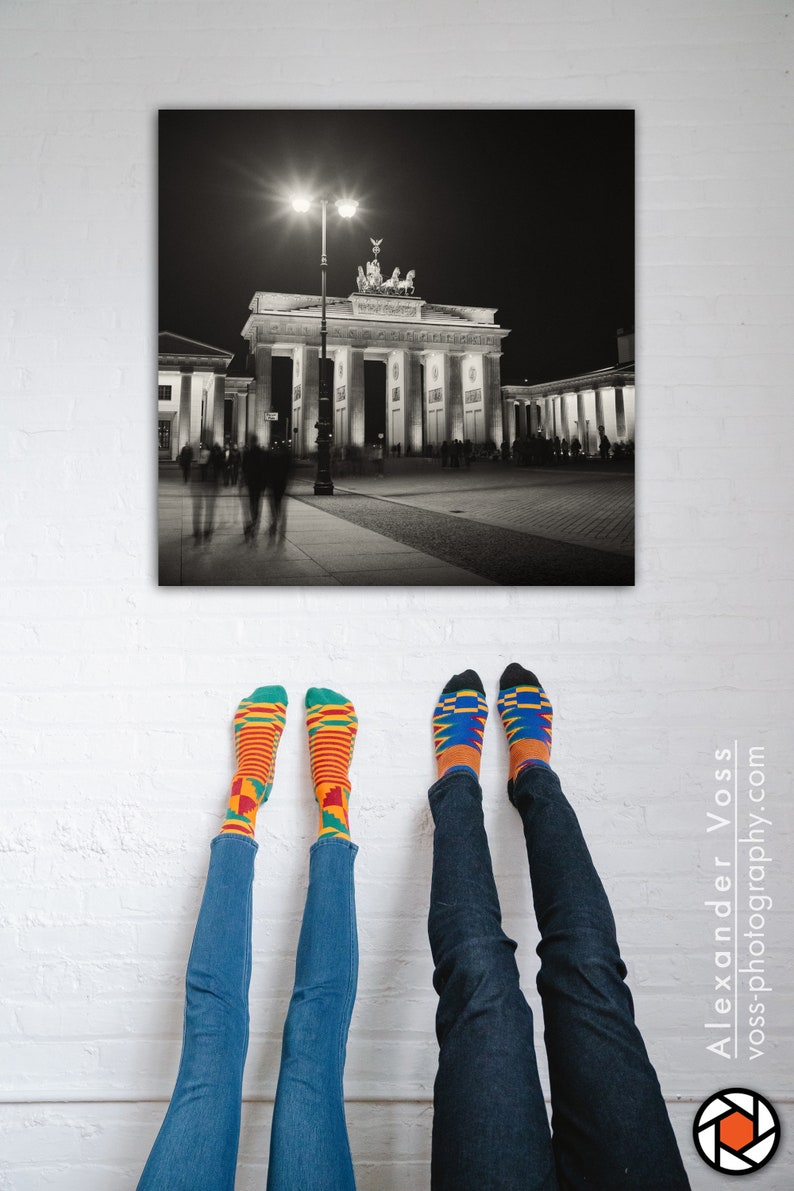 Leinwandbild Berlin Brandenburger Tor Stilvolle Schwarz Weiß Fotografie Wandbild fertig zum Aufhängen Fotokunst direkt vom Künstler Bild 2