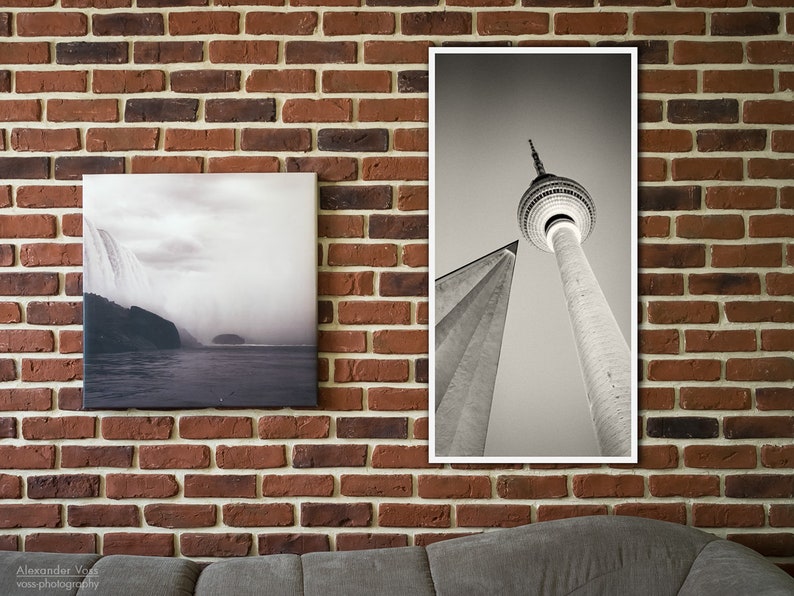 100 x 50cm **Berlin Unkonventionell und stylish: Fine Art Print auf LKW-Plane Analoge Fotografie Fernsehturm ** Foto-Kunst Schwarzweiss