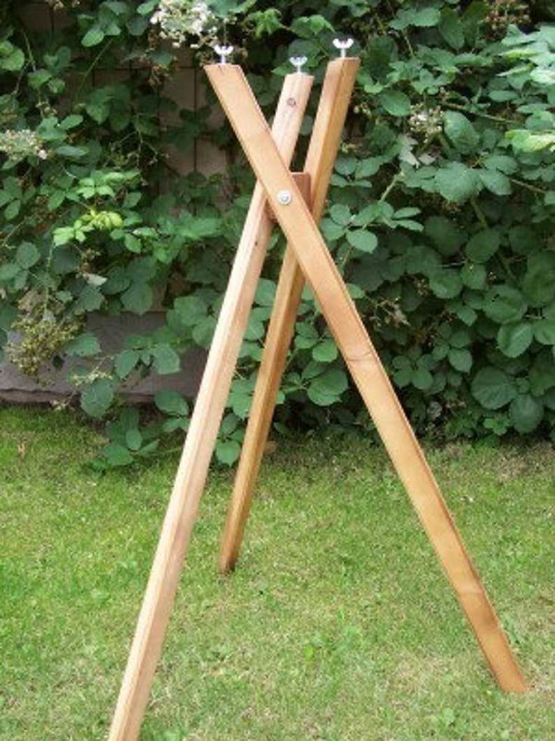 Stand tripod treated for your birdhouse, Voge image 2