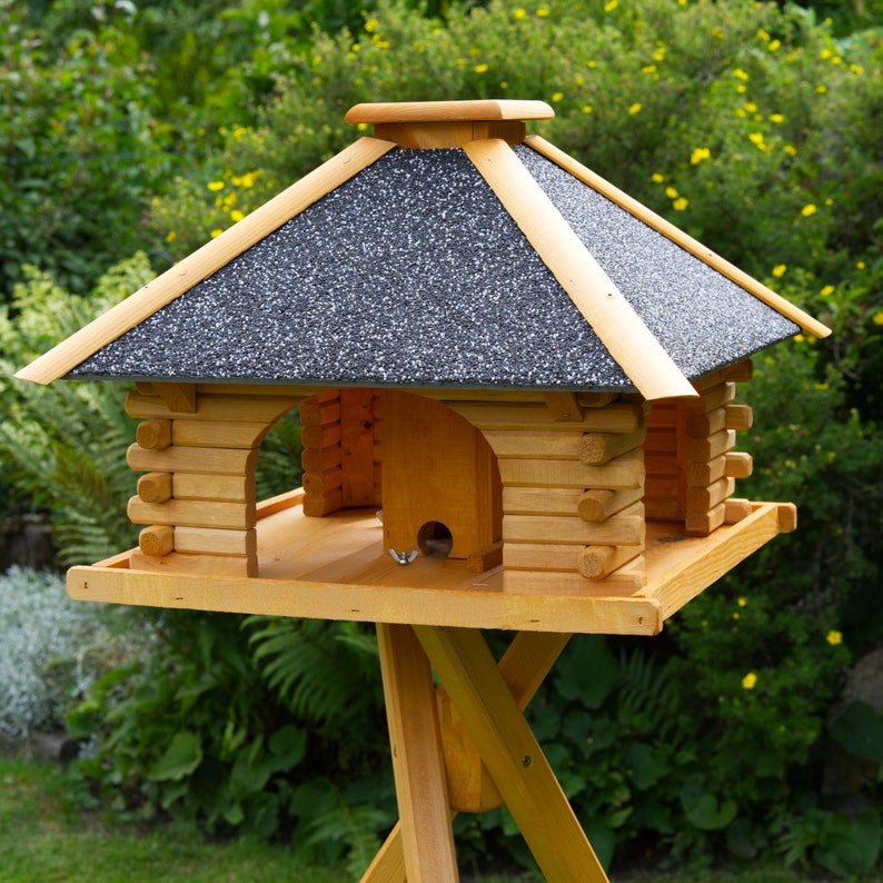 Vogelhaus V 20 Stein mit Solarbeleuchtung und Ständer , massives Vogelhaus, Vogelfutterhaus mit Ständer Bild 2