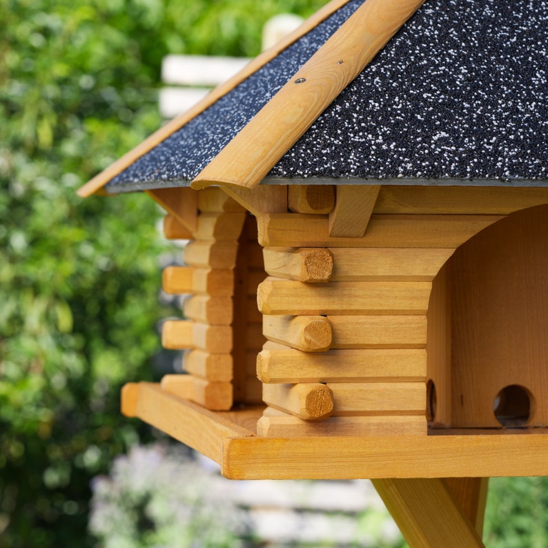 Vogelhaus V 20 Stein mit Solarbeleuchtung und Ständer , massives Vogelhaus, Vogelfutterhaus mit Ständer Bild 6