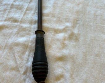 Aiguiseur de couteaux vintage